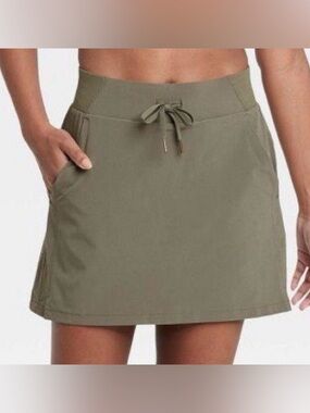 All in motion mid rise skort bikini